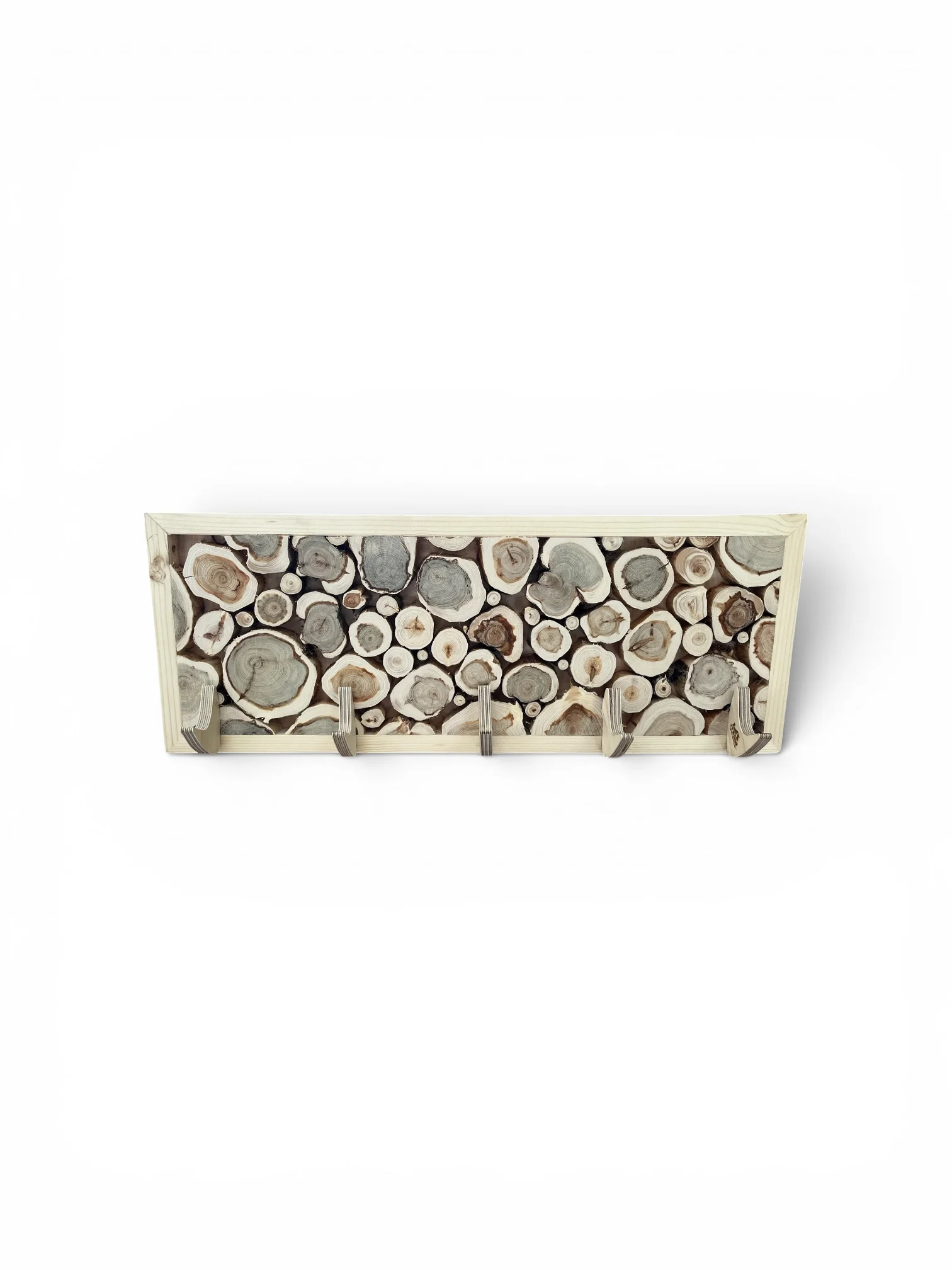Kadiķu drēbju pakaramais ar pieciem āķiem — 48 × 18 cm